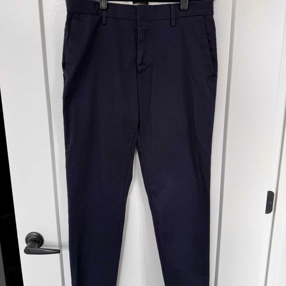 Banana Republic Men's Tapered Fit Chino Pants  W33 x 32L, Navy Blue
